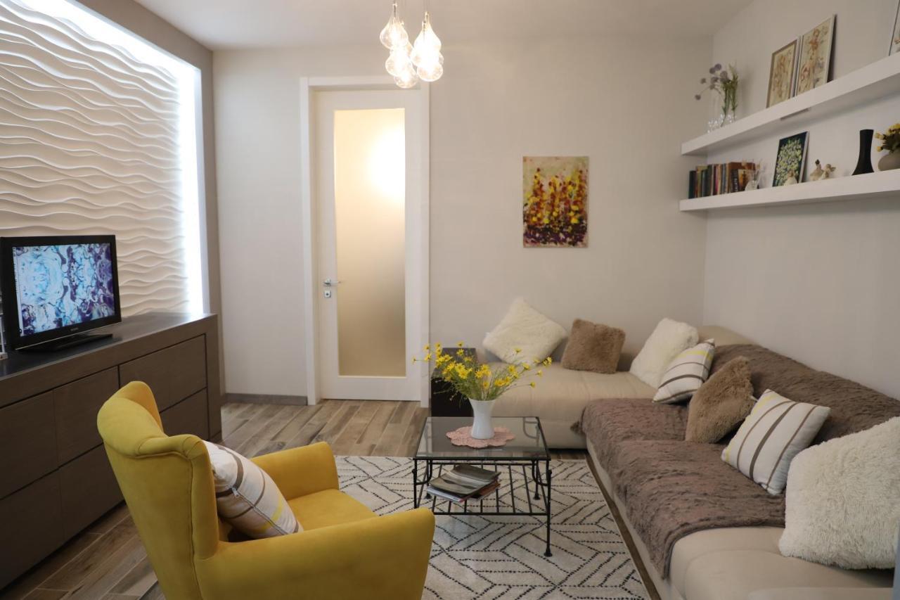 Hd New Apartment ティビリシ エクステリア 写真